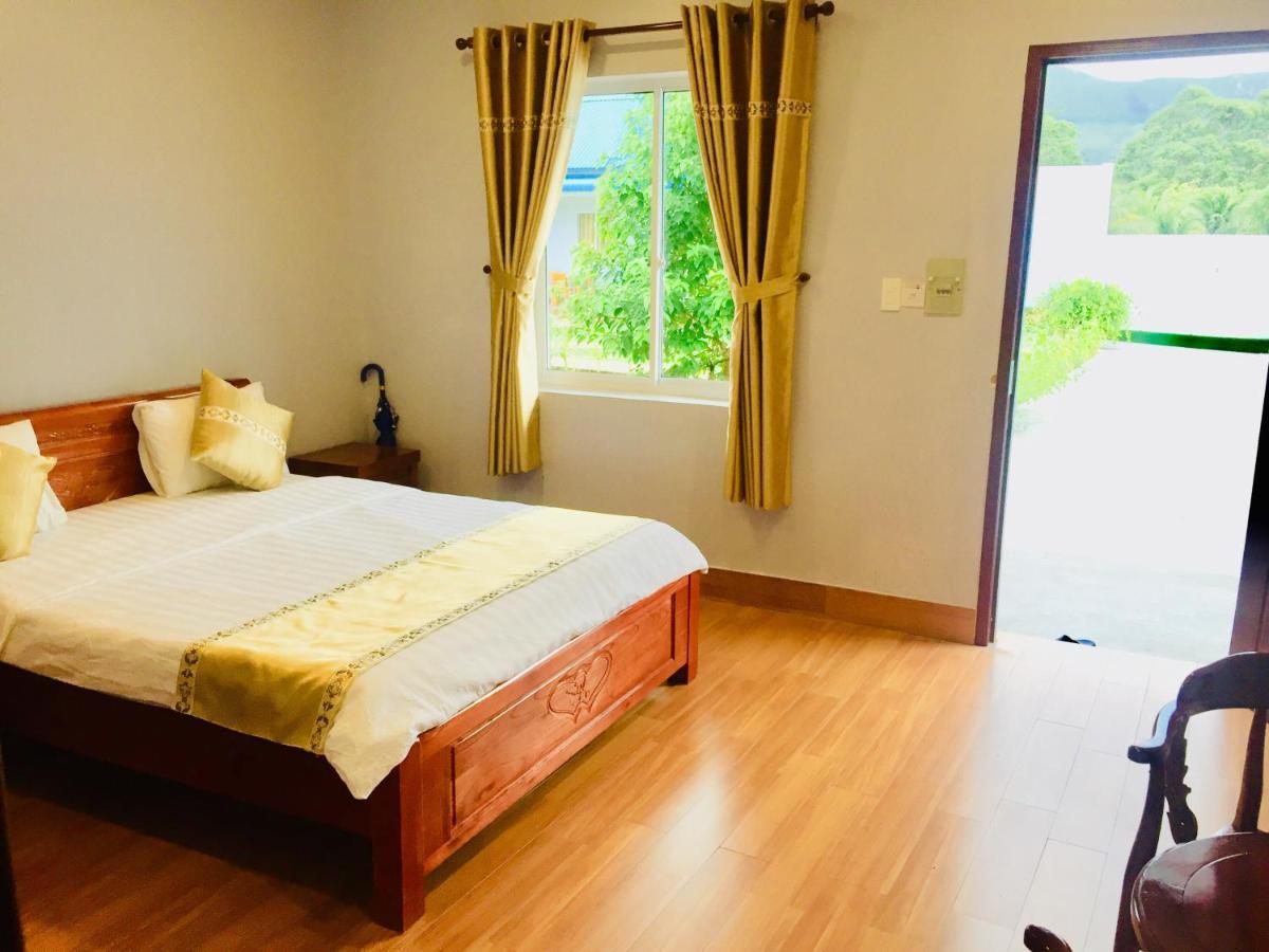 Bungalow Hotel Chi Khu Co Ong Exterior foto