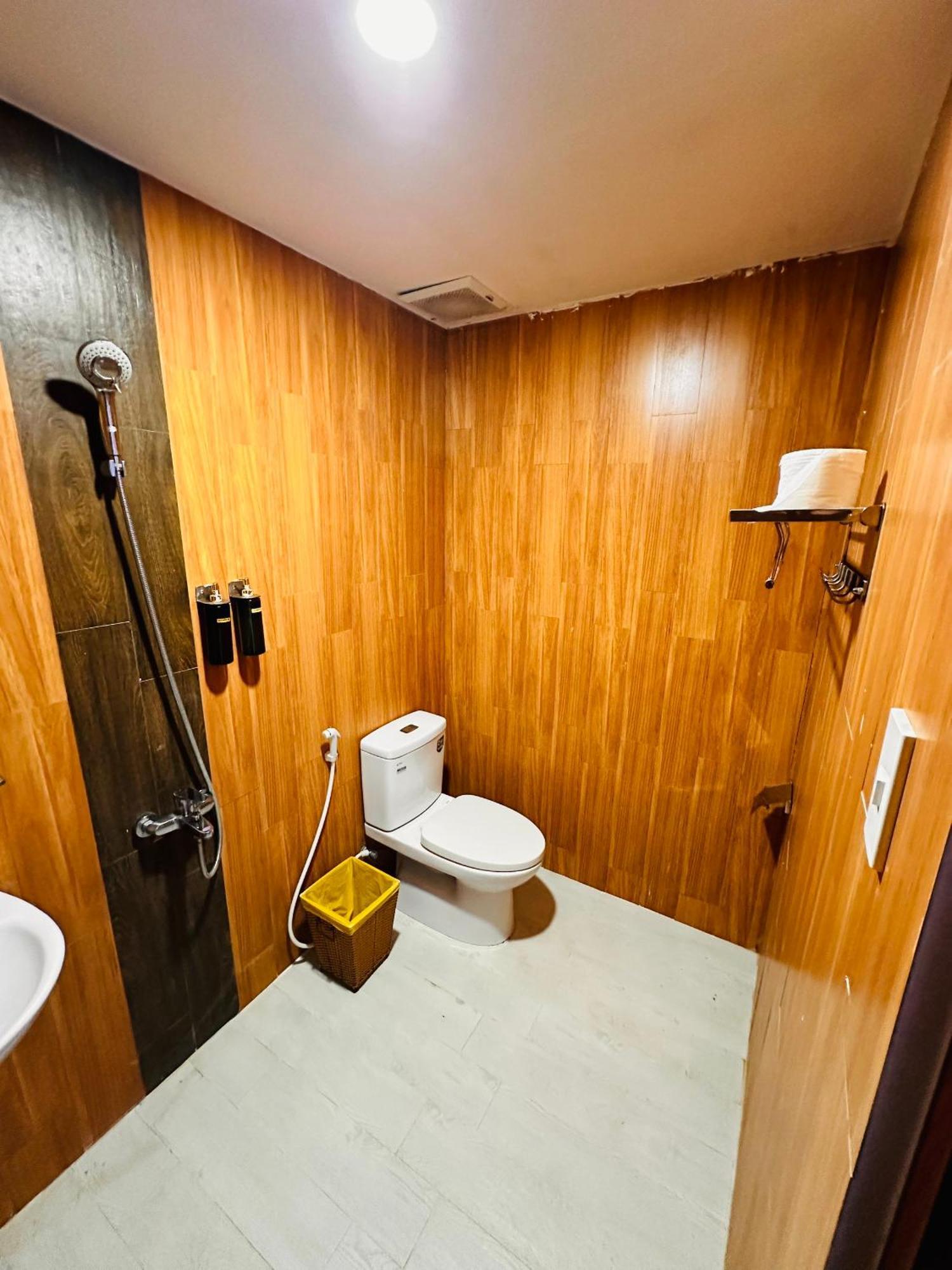 Bungalow Hotel Chi Khu Co Ong Exterior foto