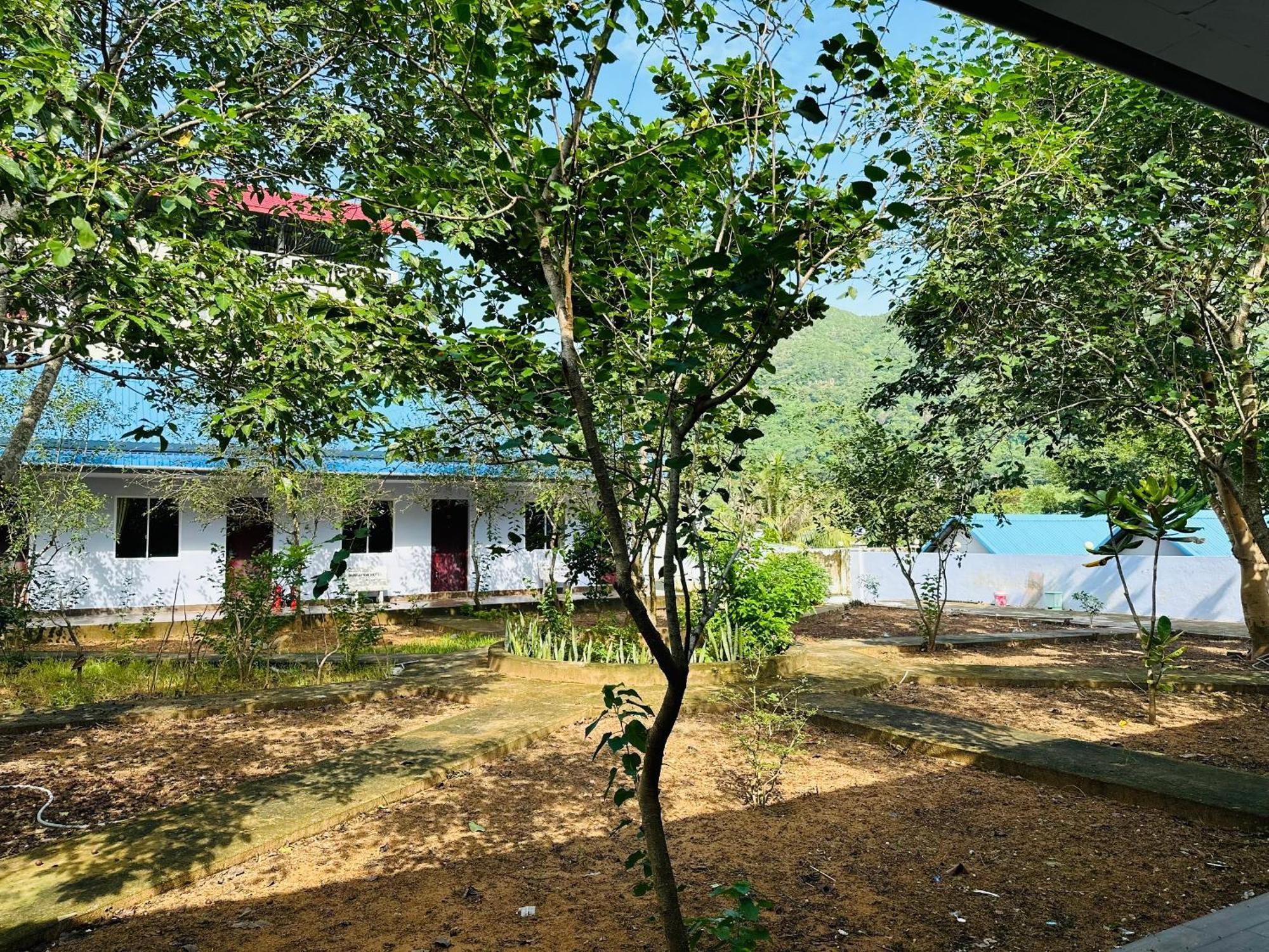 Bungalow Hotel Chi Khu Co Ong Exterior foto