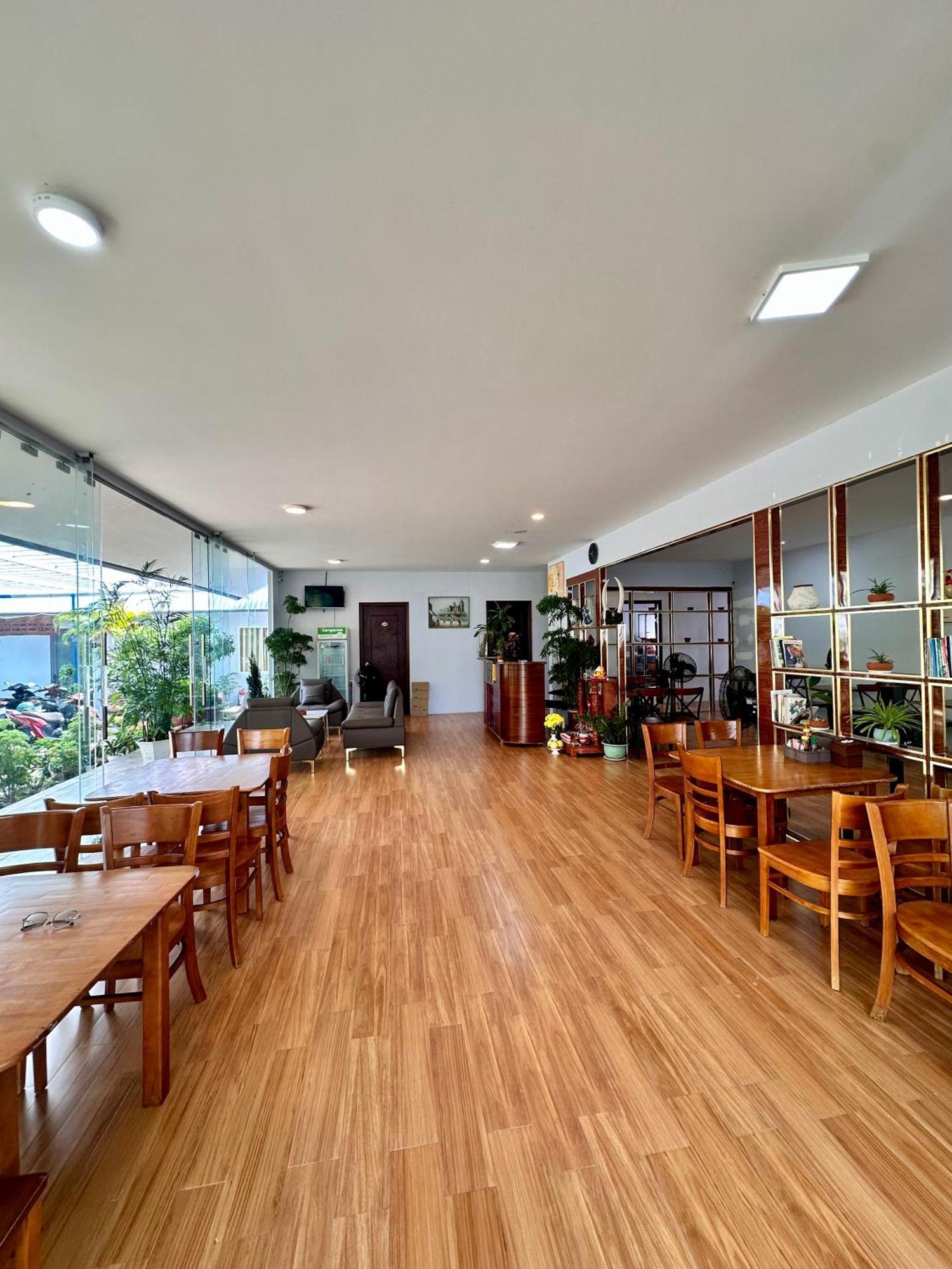 Bungalow Hotel Chi Khu Co Ong Exterior foto