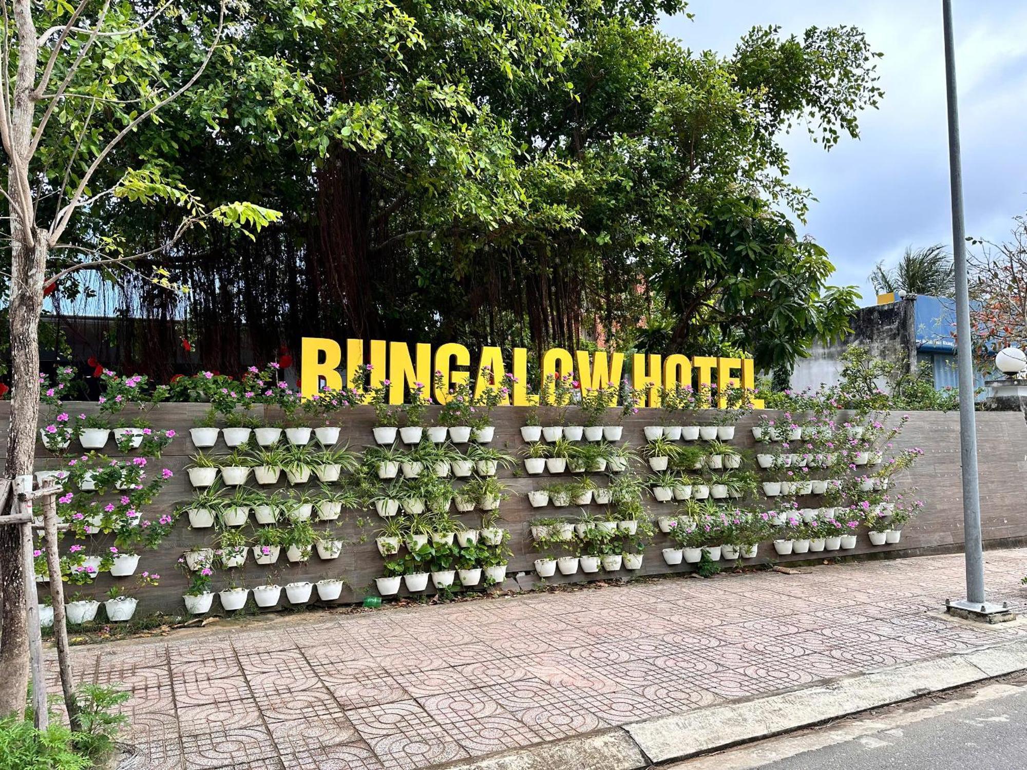 Bungalow Hotel Chi Khu Co Ong Exterior foto